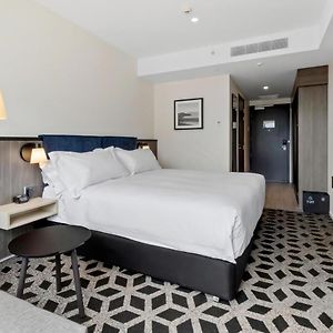 Standard King Room Balcony Mountain View