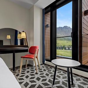 Standard Twin Room Balcony Mountain View